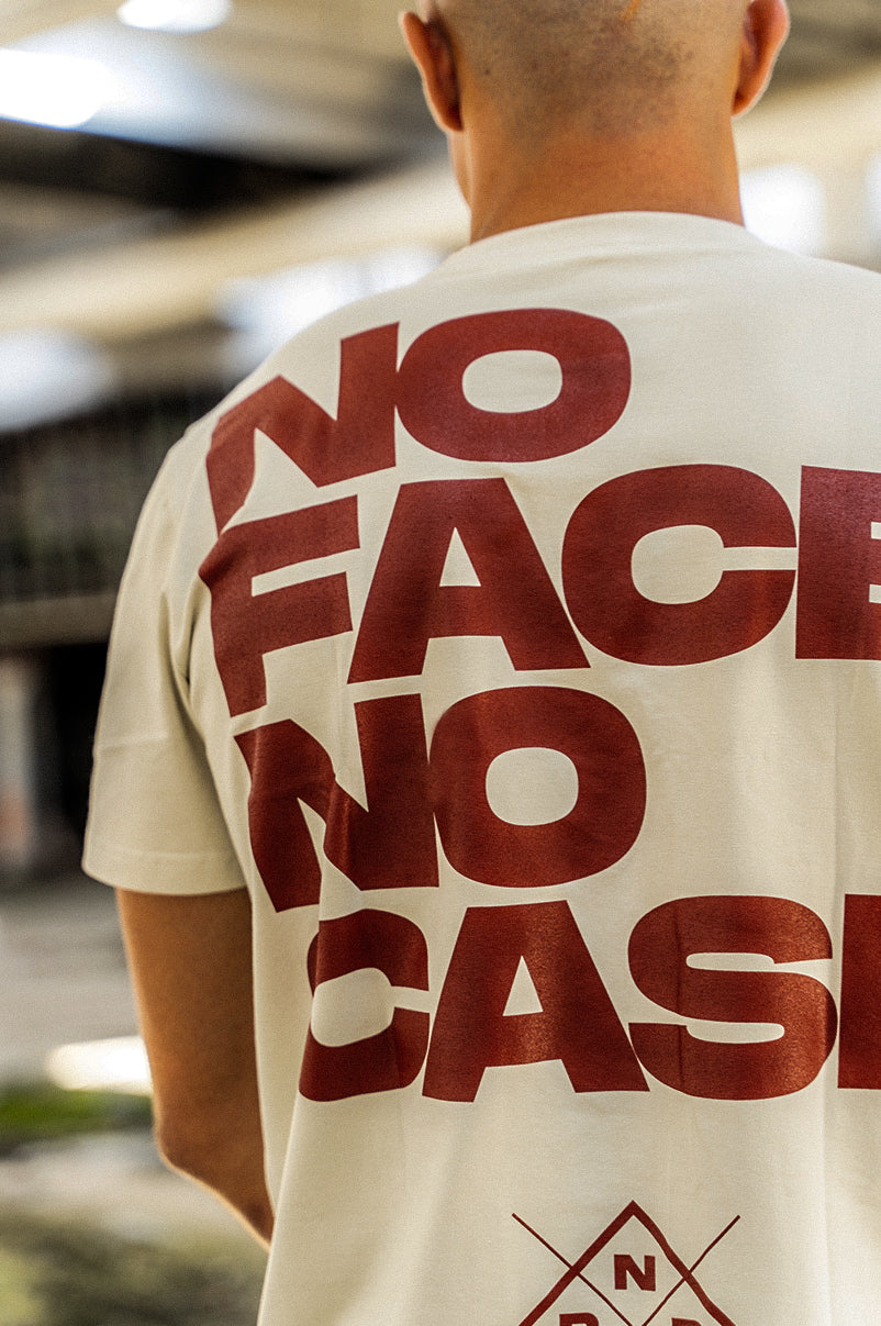 NO FACE NO CASE [BEIDGE] T-SHIRT